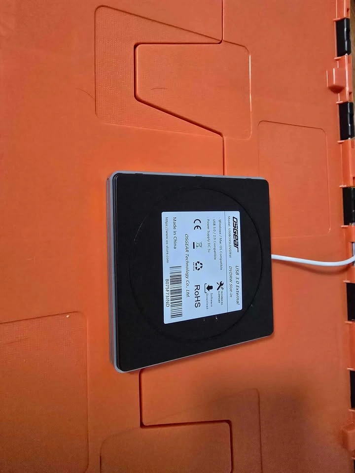 USB suck in cd player - photo 2