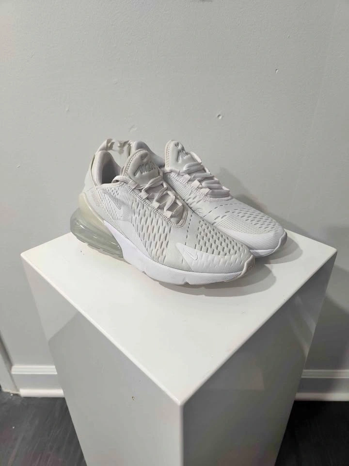 Nike AirMax 270 size 5 - 23.5