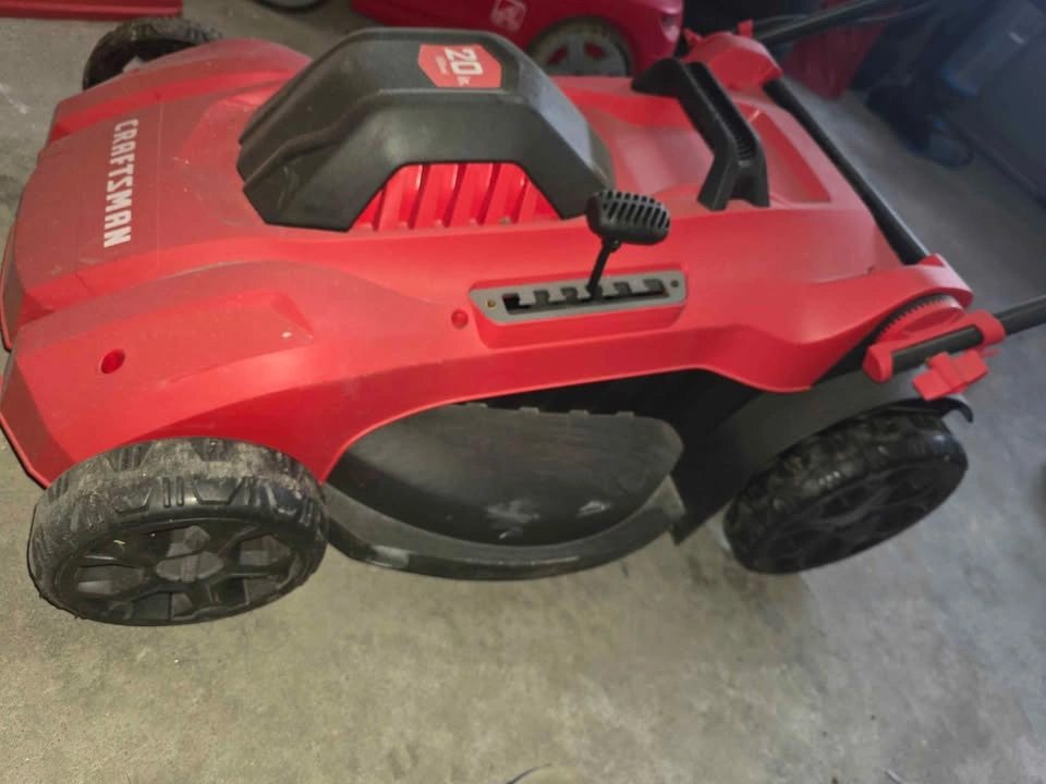 Craftsman 20" Electric Lawn Mower (13 AMP) - Needs Repair - photo 2