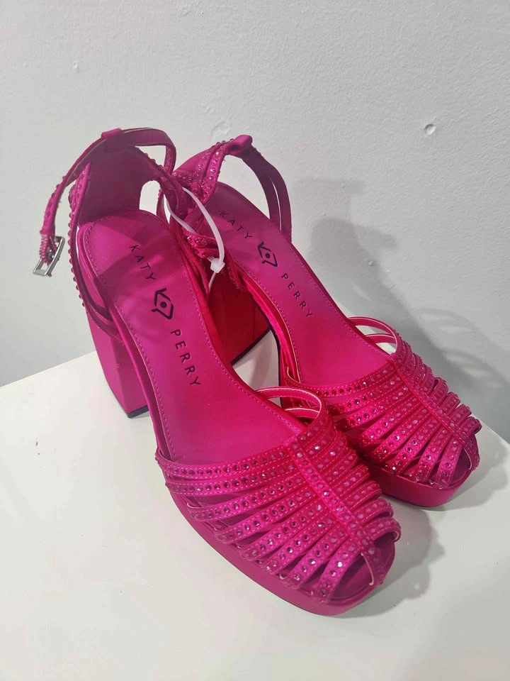 Katy Perry Women's The Uplift Strappy Dress Sandals Sz 6M