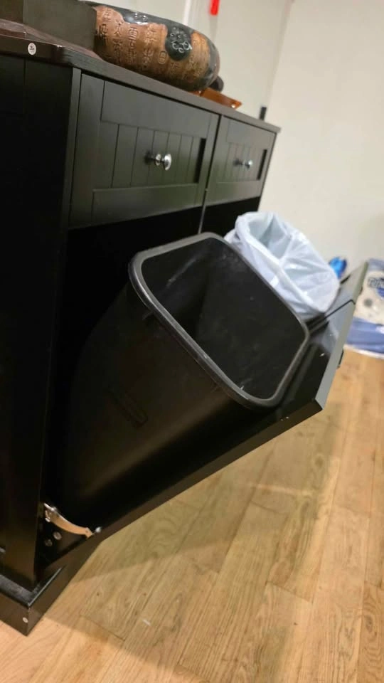 Trash/Recycling Cabinet - photo 4