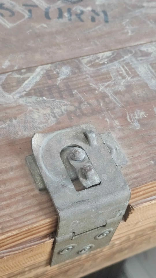 Vintage Ammo Box - photo 3