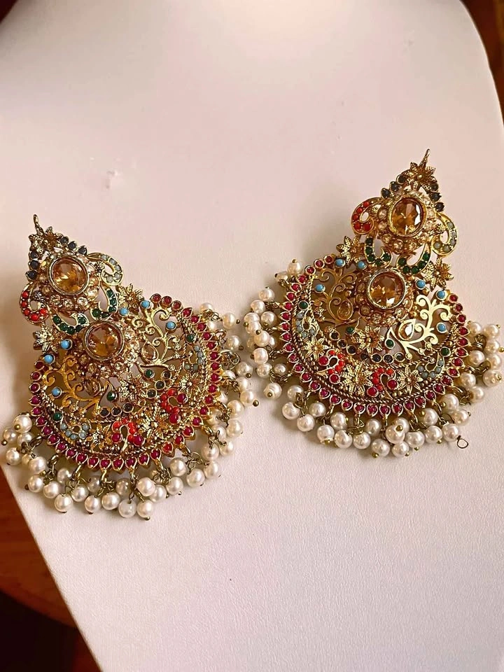 Elegant Kundan Jhumki Earrings