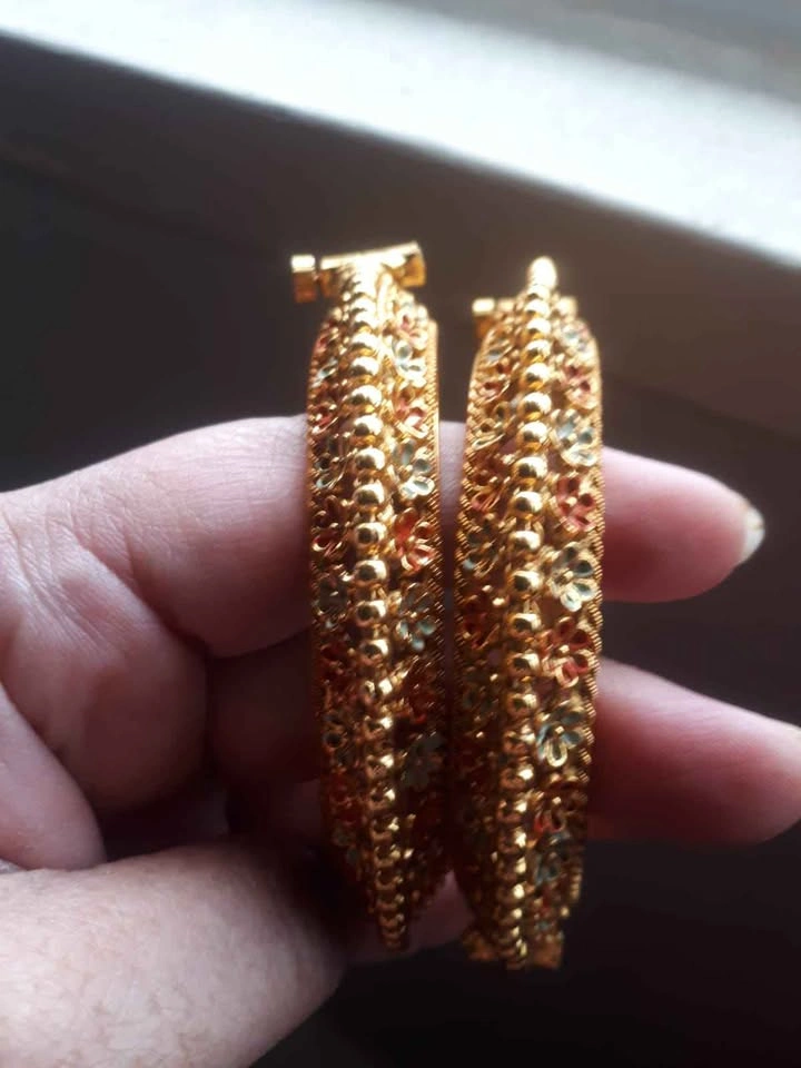 Beautiful Noratan Bangles - photo 2