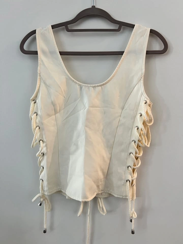 Cream Woven Lace Up Detail Plunge Sleeveless Top - photo 5