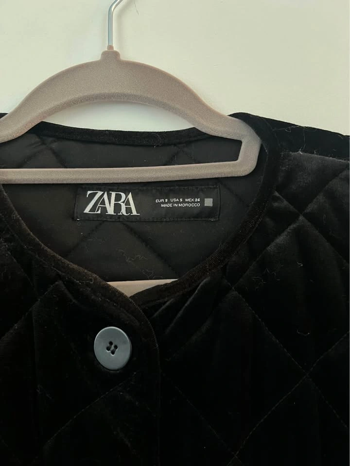Zara Quilted Velvet Jacket - photo 3