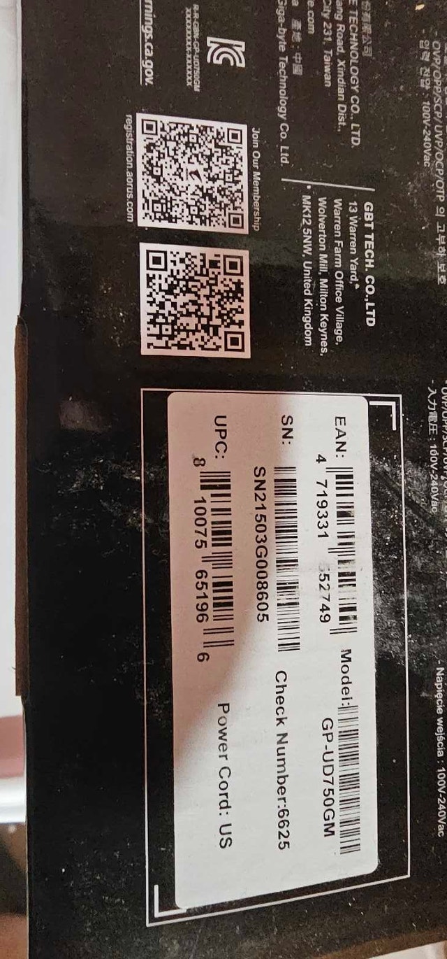 GIGABYTE GP-UD750GM 750W 80 Plus Gold Certified Fully Modular - photo 2
