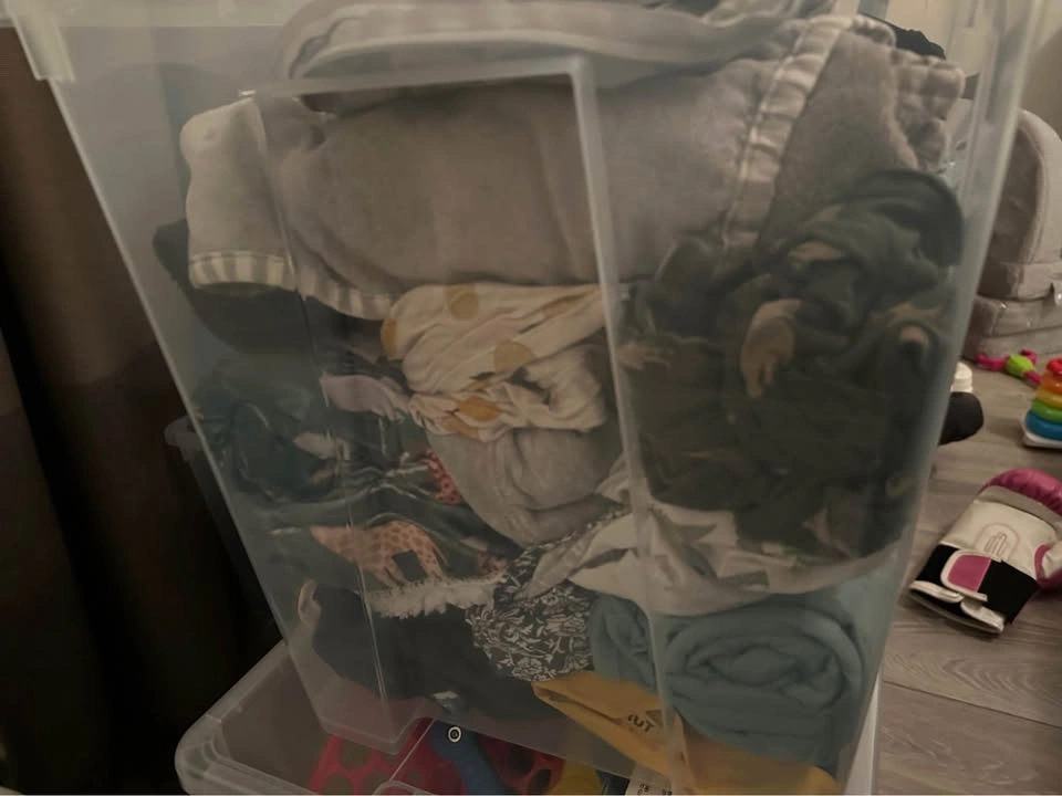Misc bin of baby clothes - photo 3
