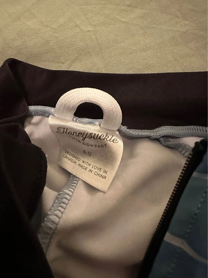 Honeysuckle baby swimsuit - photo 2