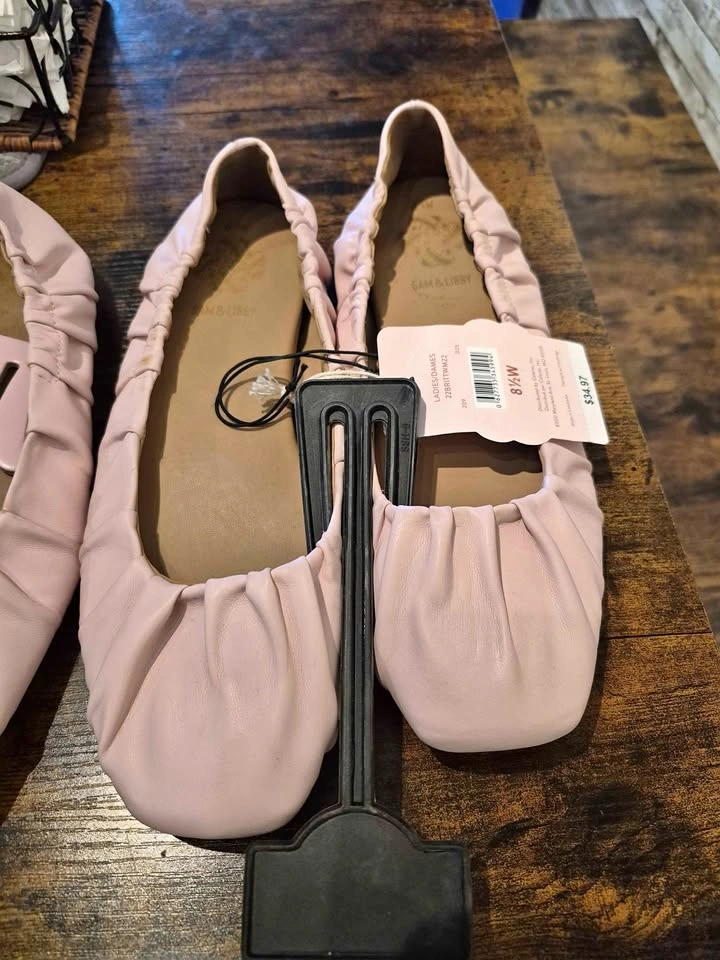 Brand New Pink Women's Ballet Flat Shoes Wide Width Size 8.5 & 9