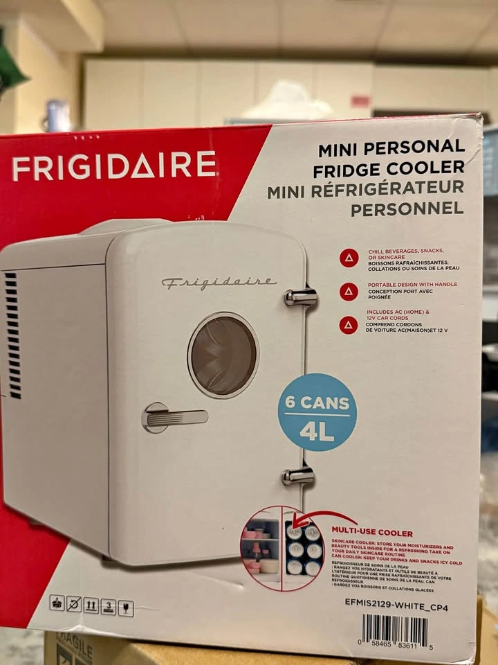 Frigidaire Mini Personal Fridge Cooler 4L