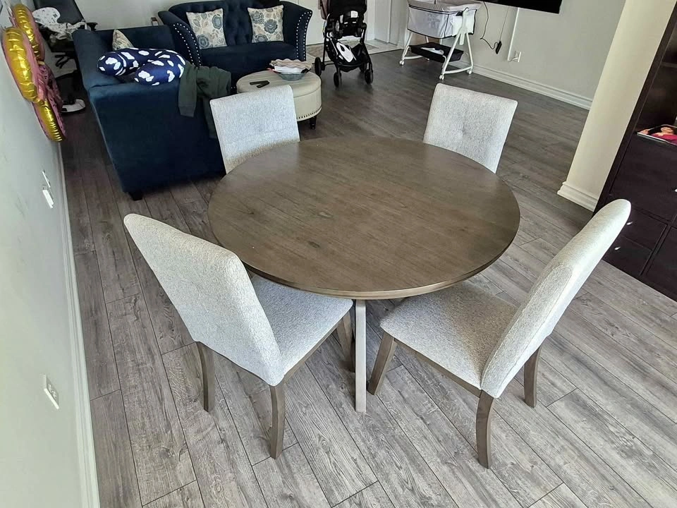 4 Seat Dining Table