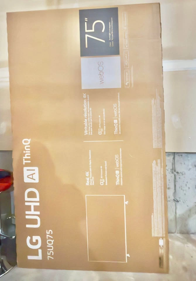 LG 75" 4K Smart UHD TV (Like New) + Wall Mount - photo 4