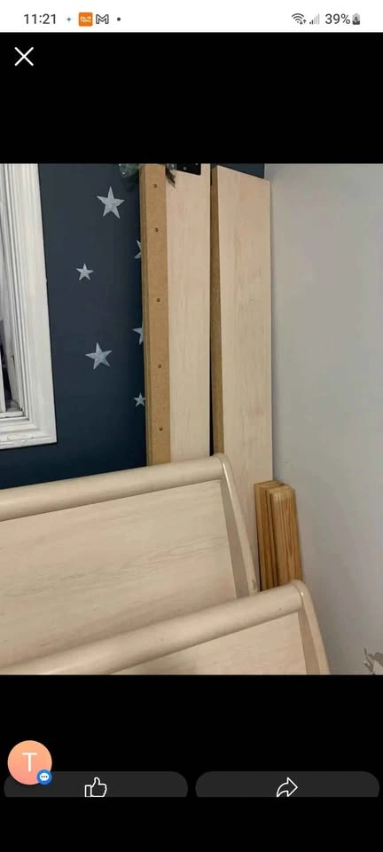 Good quality 2 single beds without mattresses - photo 5
