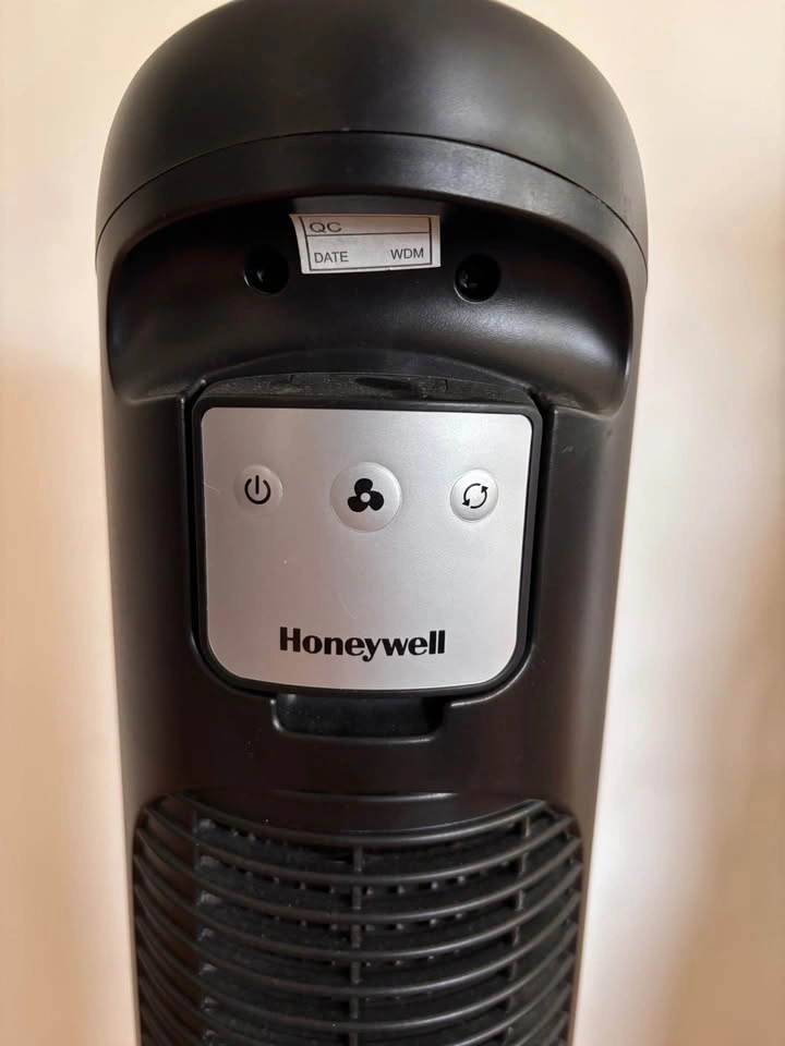 MOVING SALE – Honeywell QuietSet Tower Fan - photo 3