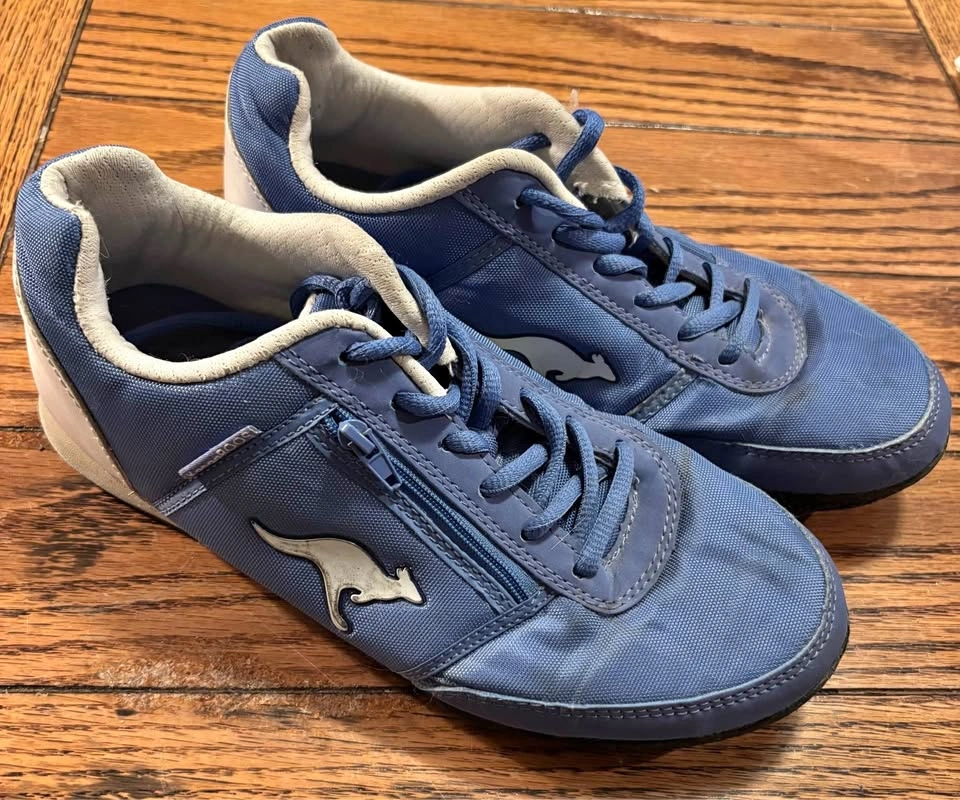 Women's Size 7.5 Kangaroo Running Shoes