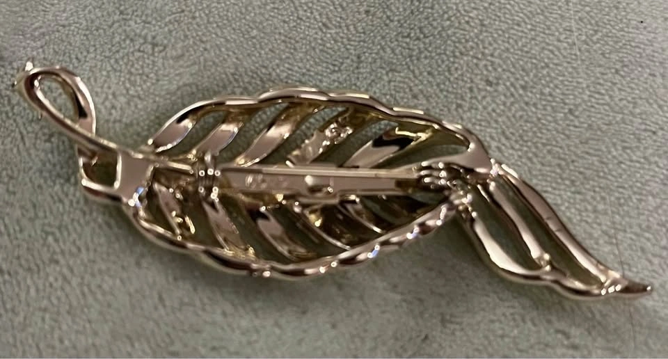 Vintage Coro Silvertone Leaf/Feather Brooch - photo 2