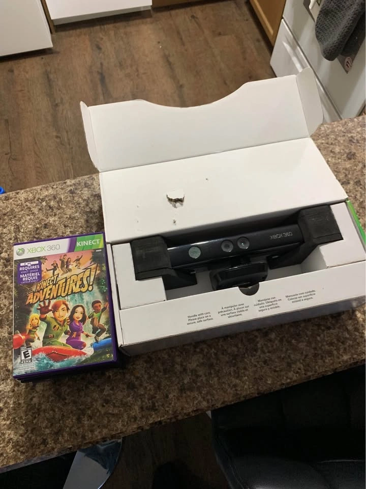 Xbox 360 Kinect Bundle with 7 Games - photo 4