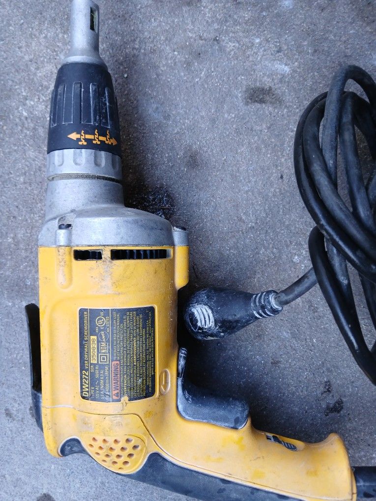 Dewalt DW272 VSR Drywall Screwdriver