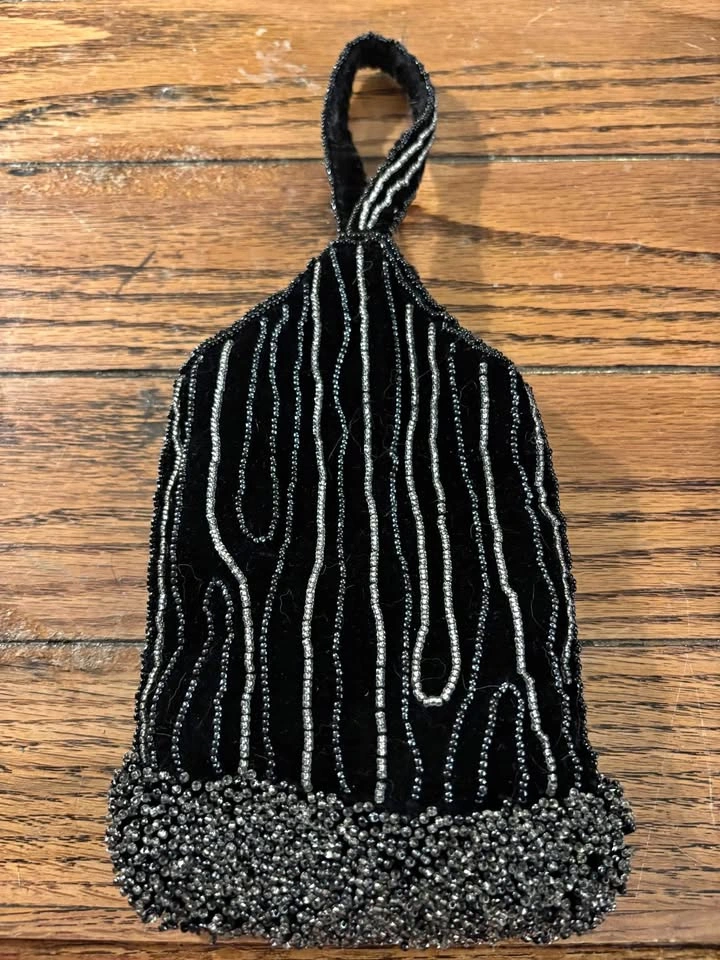 Vintage La Regale Handmade Beaded Clutch