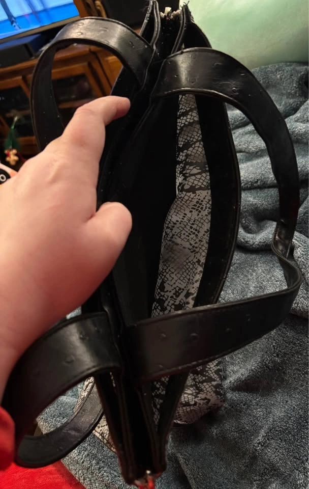 Neat reversible faux ostrich leather/snakeskin tote bag - photo 5