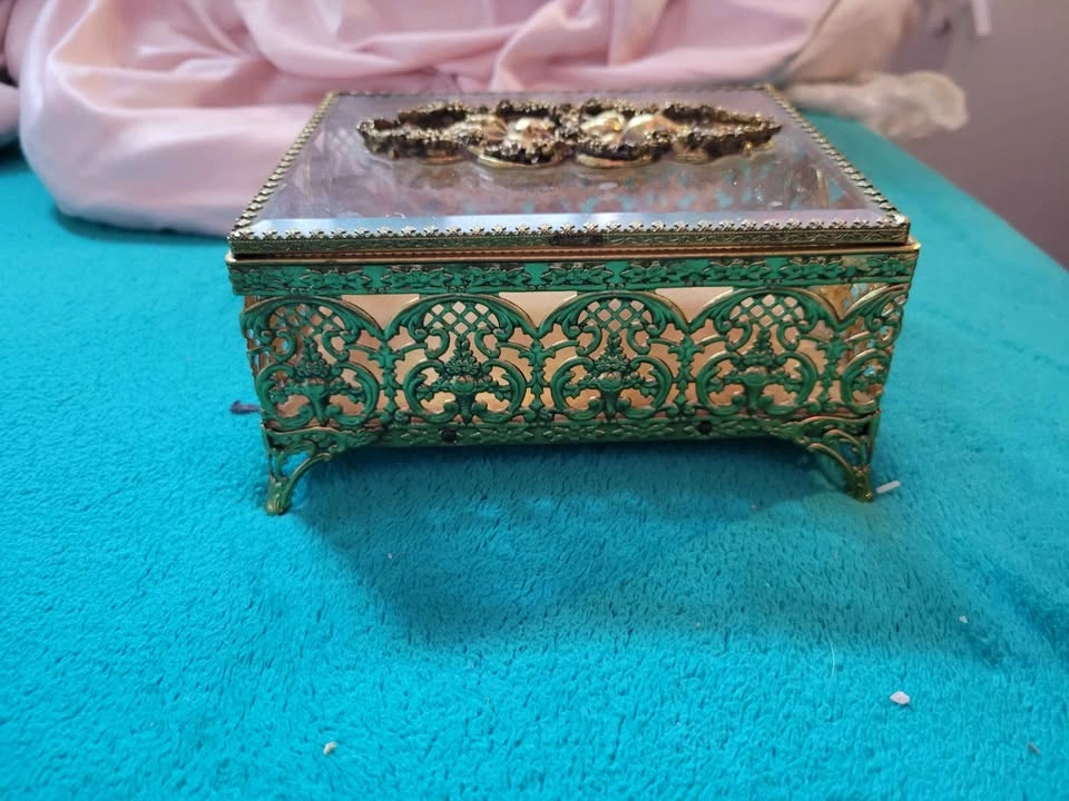 beautiful vintage jewellery box - photo 2