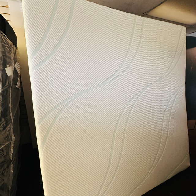 Tempurpedic King Mattress