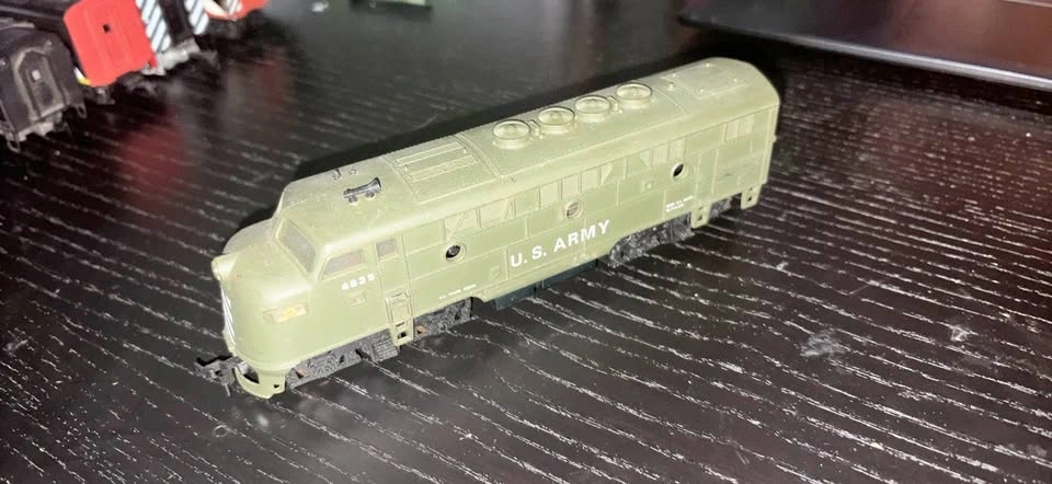 Vintage U.S. Army 4825 Diesel Locomotive Model Train