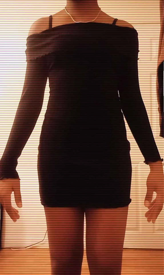 Black off shoulder mini dress - Size Medium - photo 2