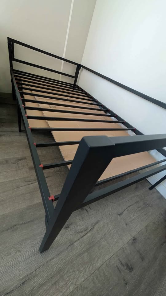 Barely used twin size mattress + frame - photo 4