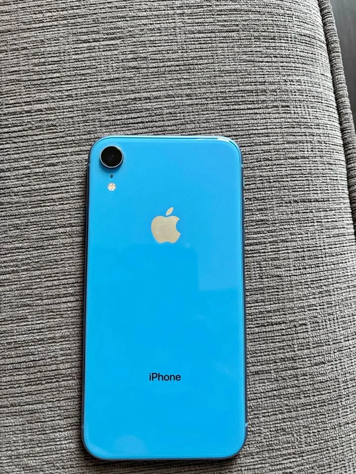 iPhone XR