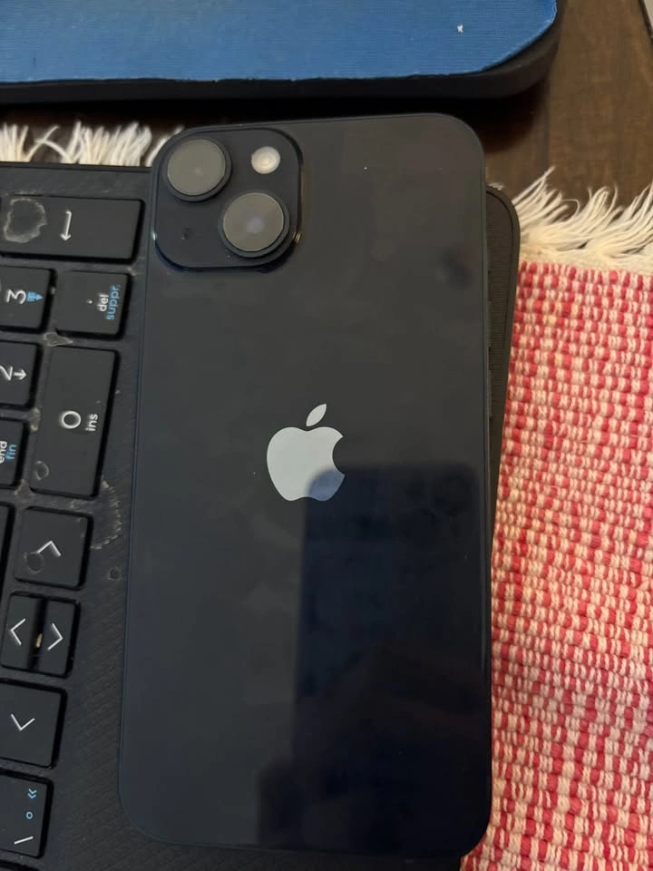 iPhone 14 128GB 80% Battery Health - photo 3
