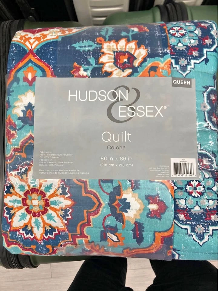 Hudson Essex Queen Quilt