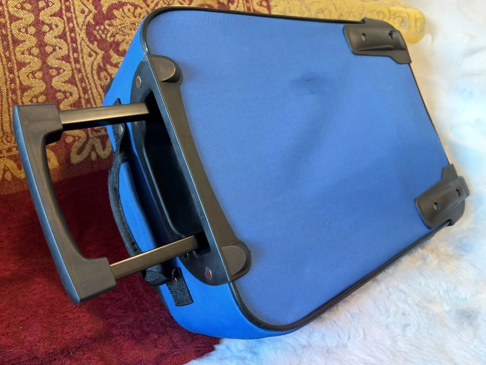 Carry-On Suitcase Blue – Lightweight 2 Wheel Travel Luggage w/ T - photo 4
