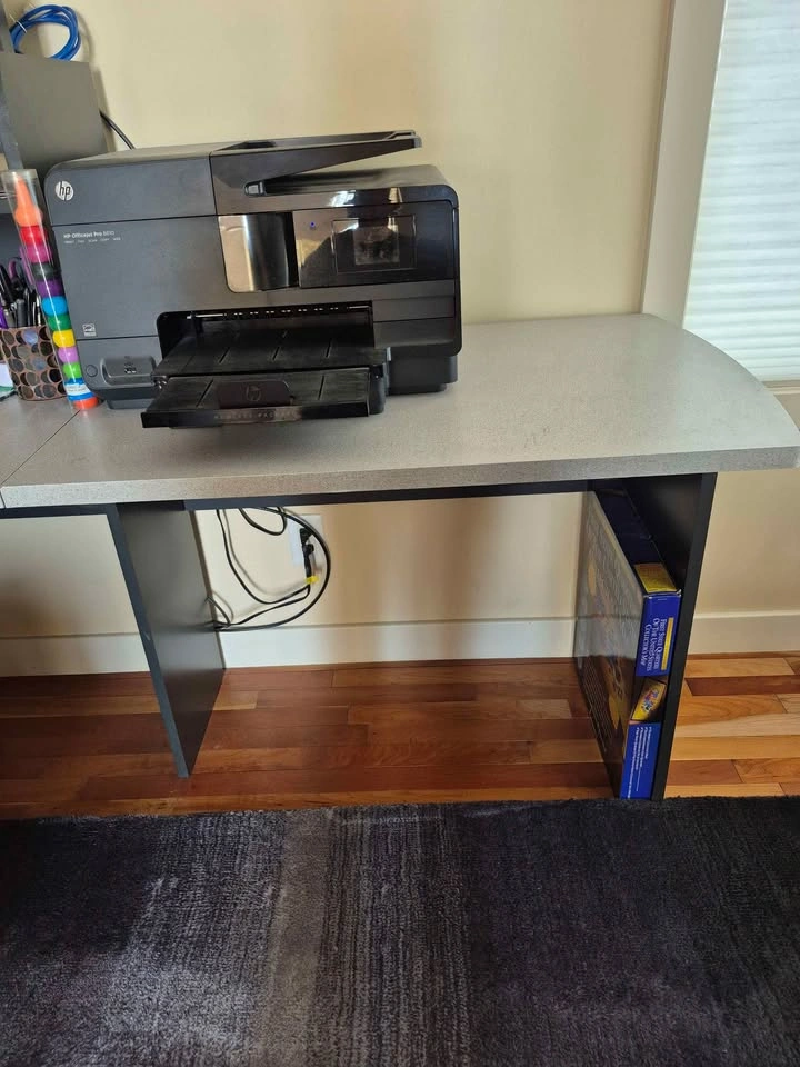 Bestar Office Desk Unit - photo 4
