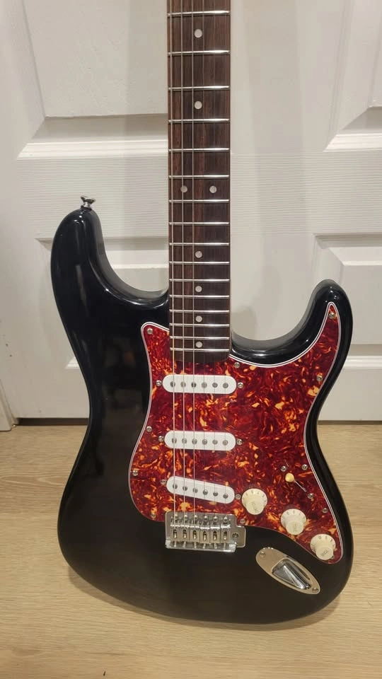 $250 Squier Bullet Stratocaster Electric Guitar - Black - photo 3