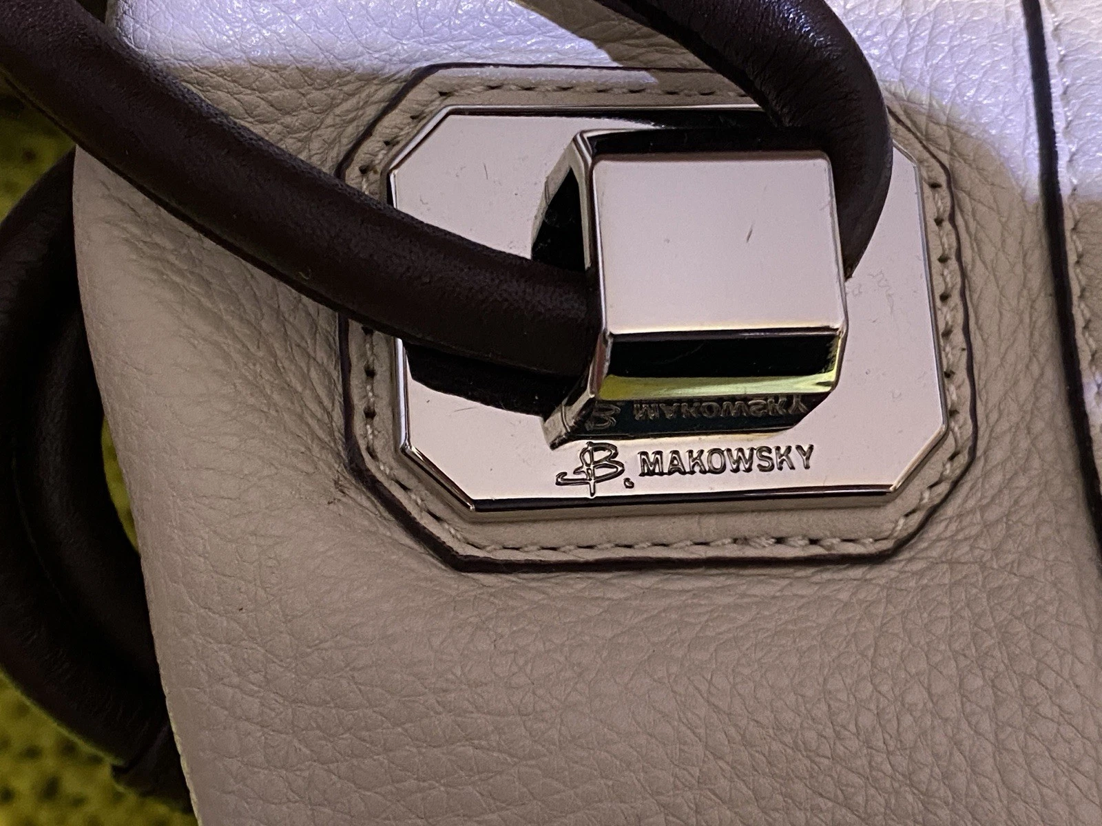 B Makowsky Ivory Soft Leather Shoulder Bag - photo 3