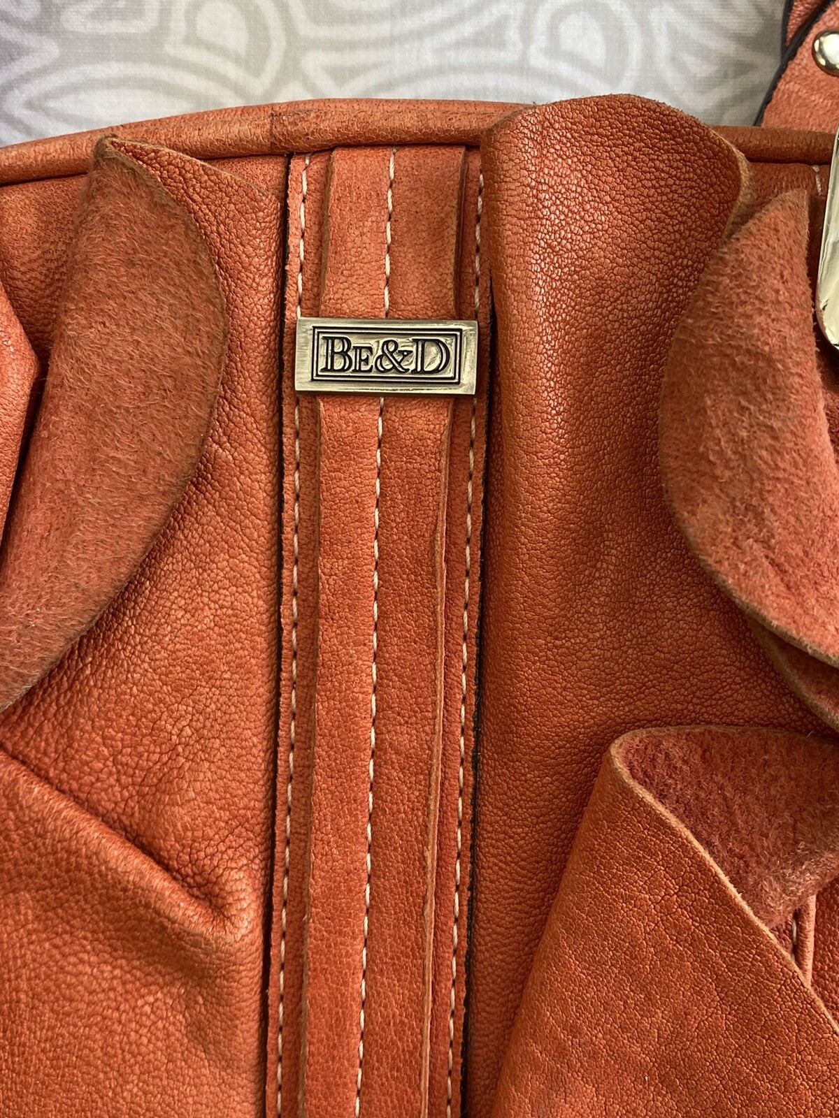 Be&D Ruffled Leather Handbag Satchel - photo 3