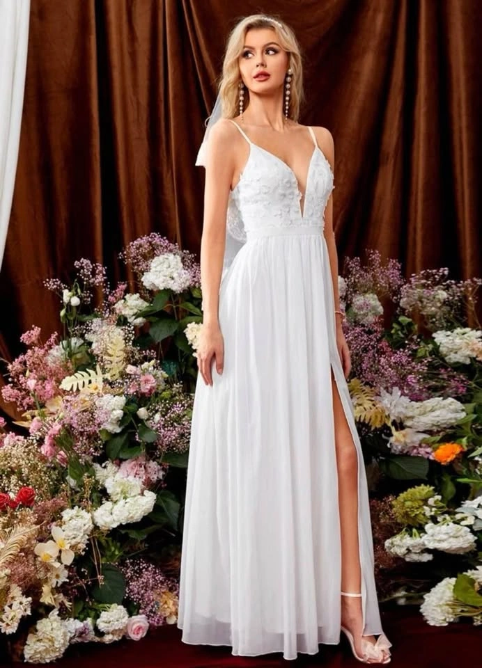 Wedding Dress - Appliques, Mesh Insert, Split Thigh - photo 3