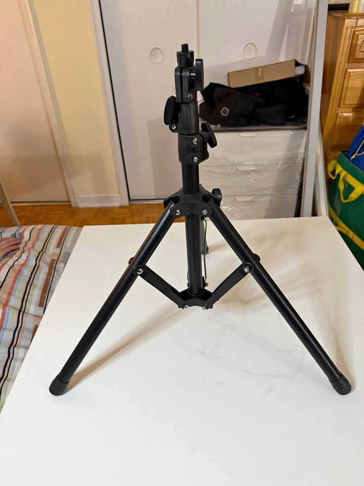 Portable Tripod Stand