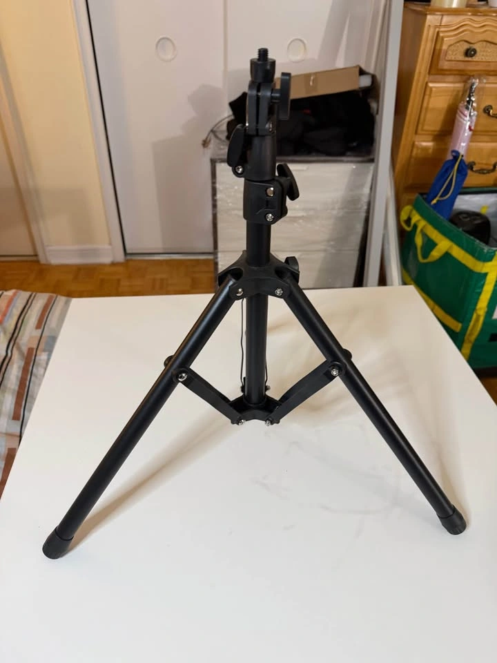 Portable Tripod Stand - photo 2