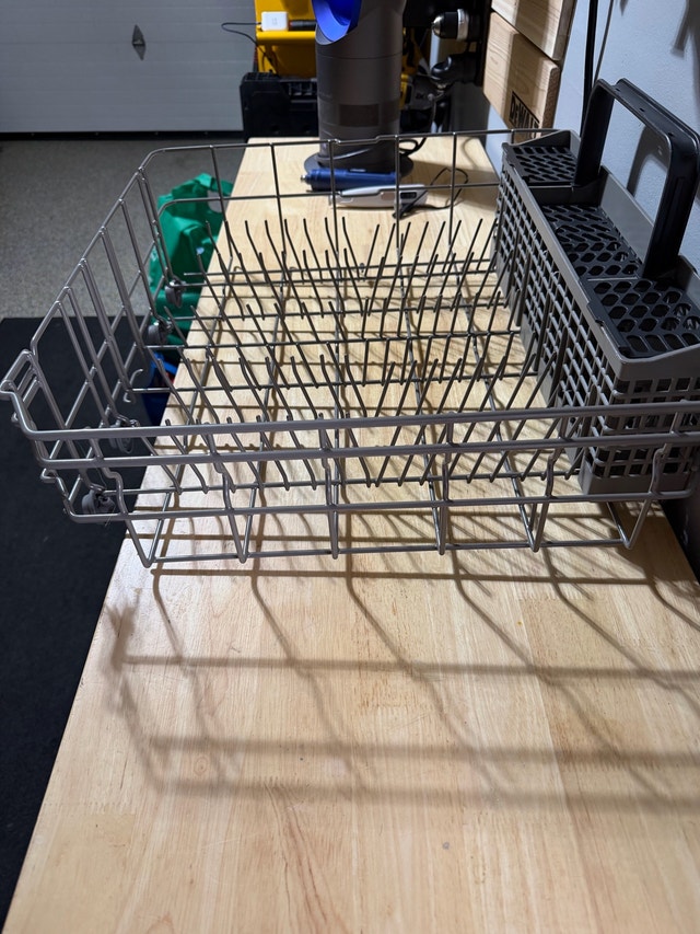 NEW BOTTOM RACK FOR SAMSUNG DISHWASHER - photo 2