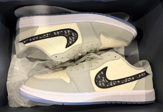 BRAND NEW AIR DIOR SIZE 12US / 46EU