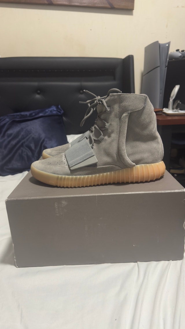 Yeezy Boost 750 Size 13 Grey/Gum - photo 2