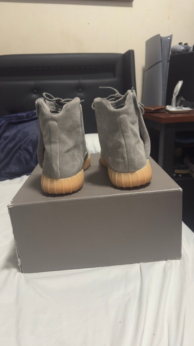 Yeezy Boost 750 Size 13 Grey/Gum - photo 3