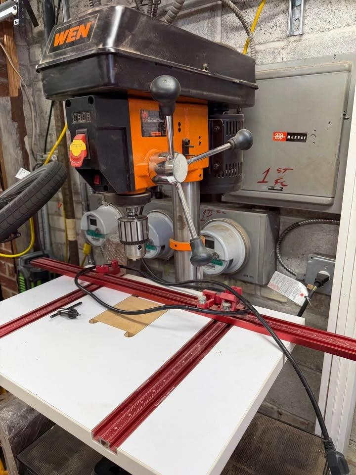WEN 12” Drill Press w/ Woodpeckers Table - photo 2