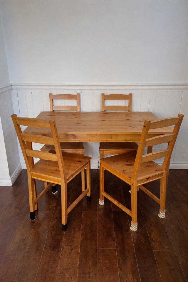 Moving Sale – IKEA Dining Set – Table /4 Chairs