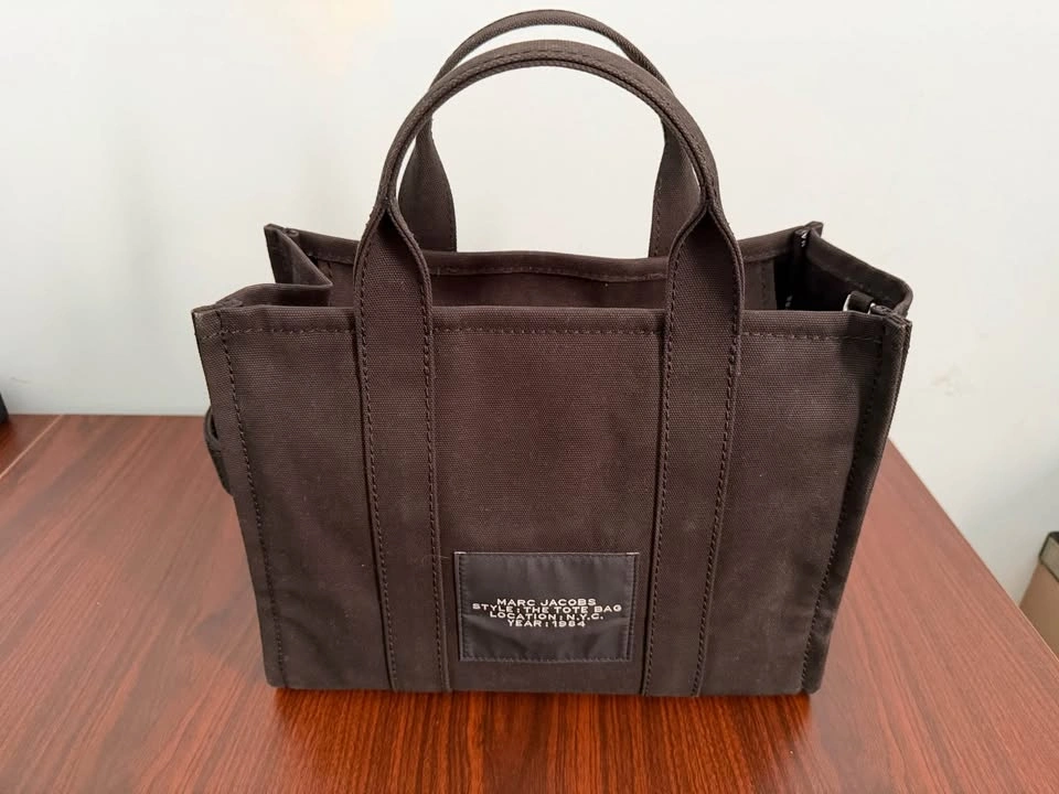 Marc Jacobs Medium Canvas Tote Bag - photo 3