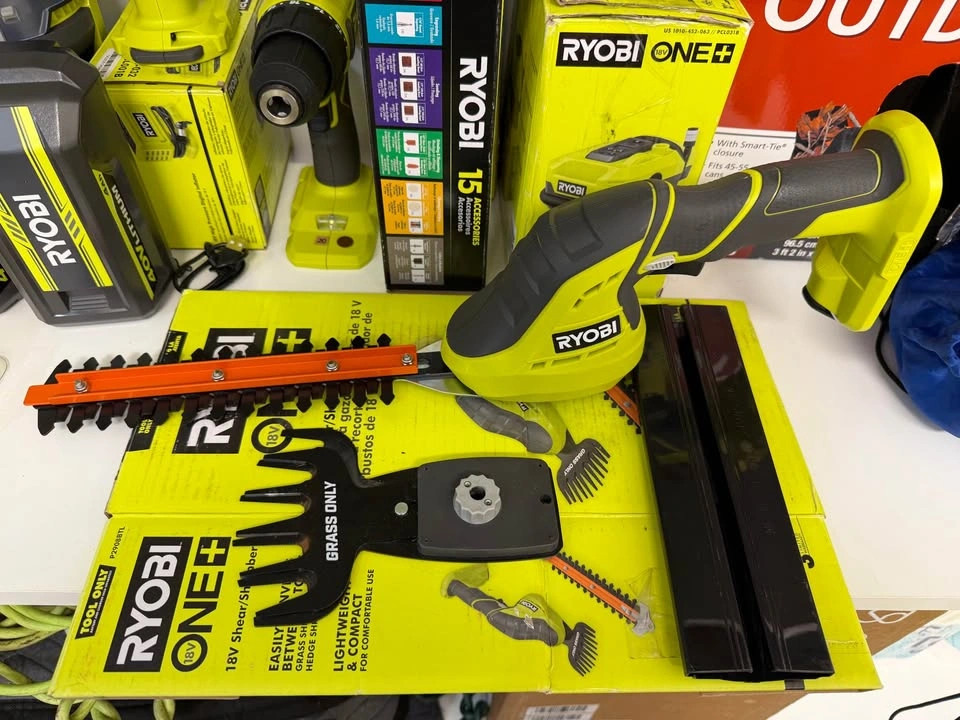 Ryobi 18V Grass Shear and Shrubber Trimmer - photo 2