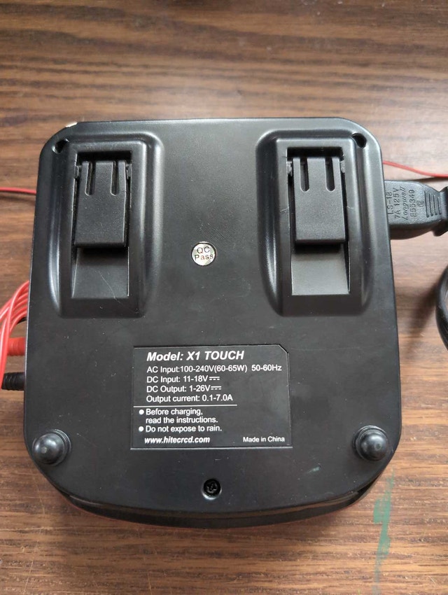HiTec X1 Touch Battery Charger - photo 2